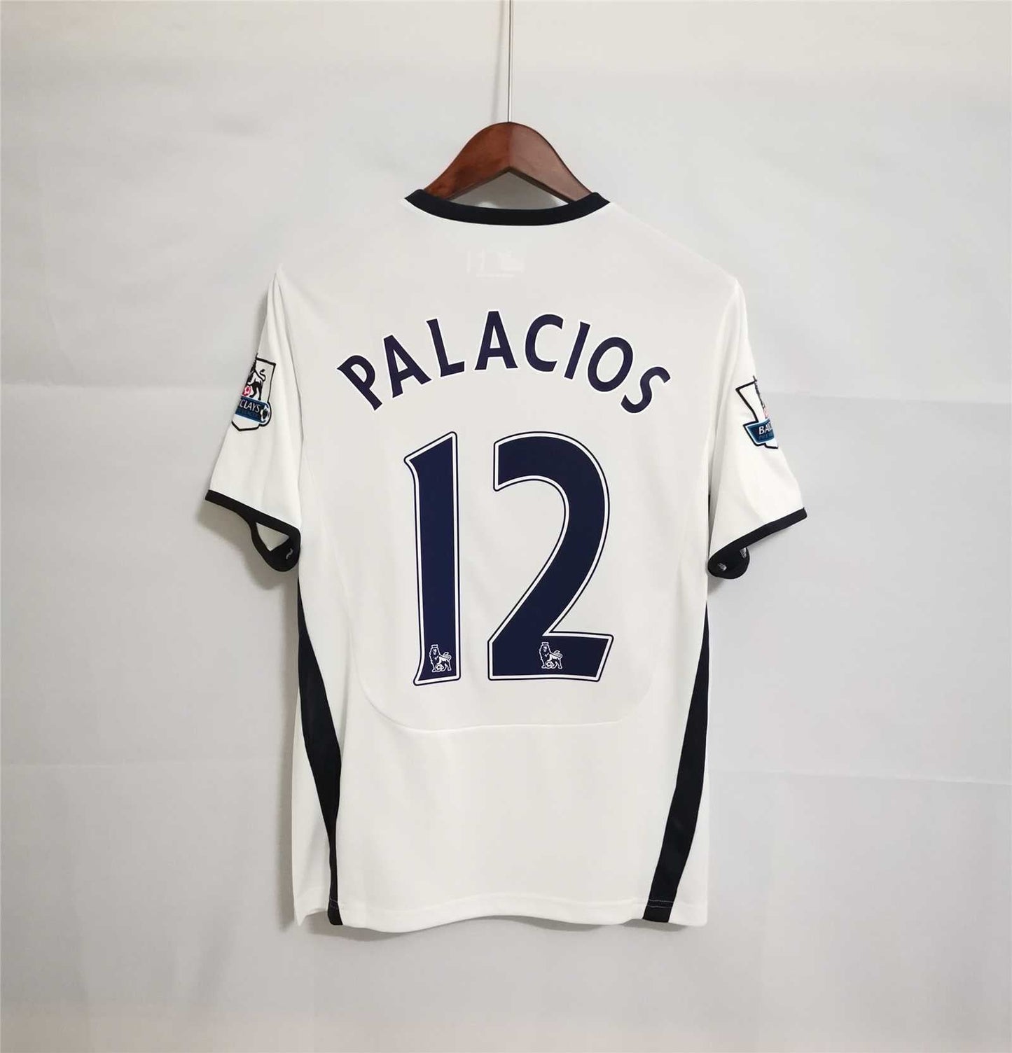 Tottenham 2008/09 Casa
