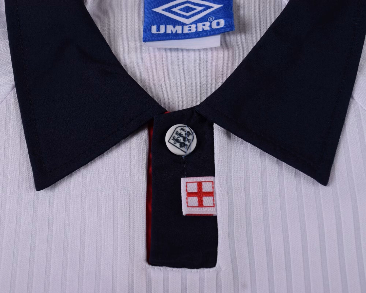 Inghilterra 1998 Casa  - kit