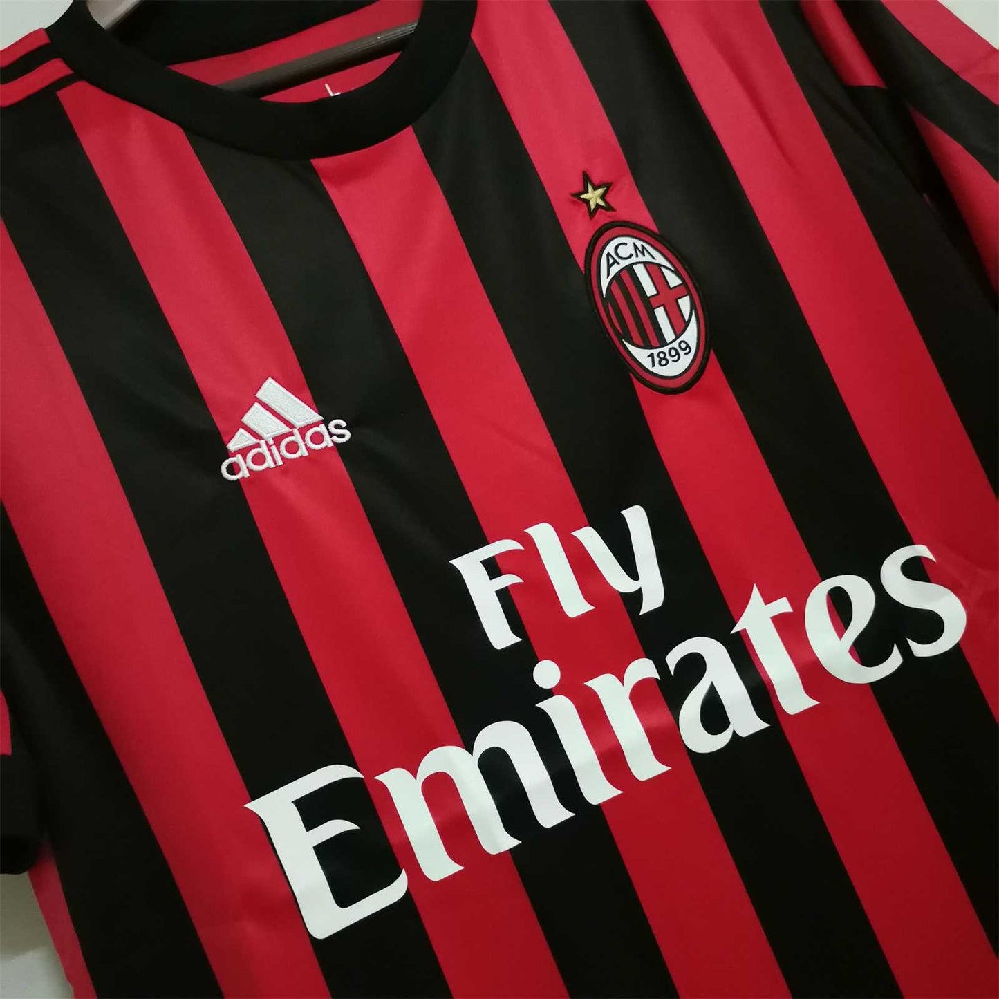 Milan 2017/18 Casa