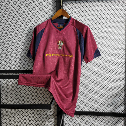 West Ham 2010/11  Trasferta - Iron Maiden