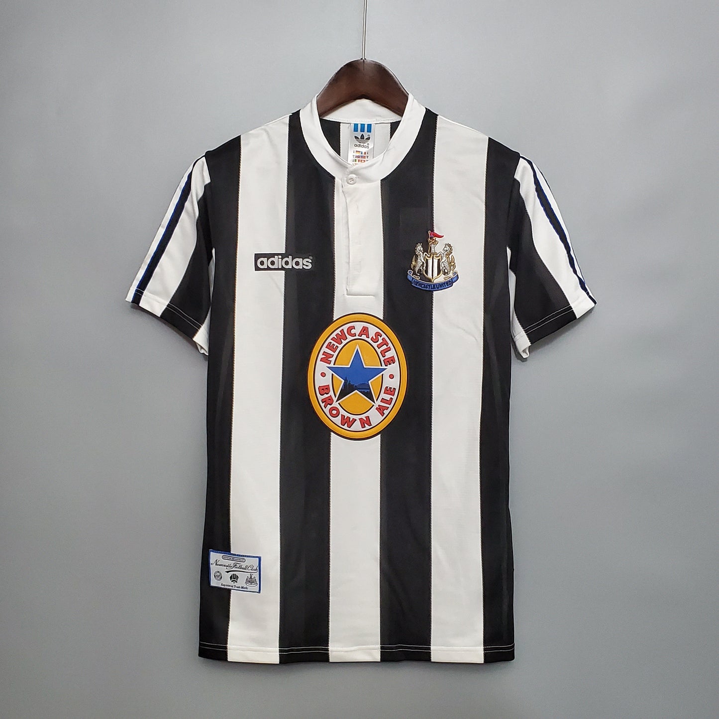 Newcastle 1995/96 Casa
